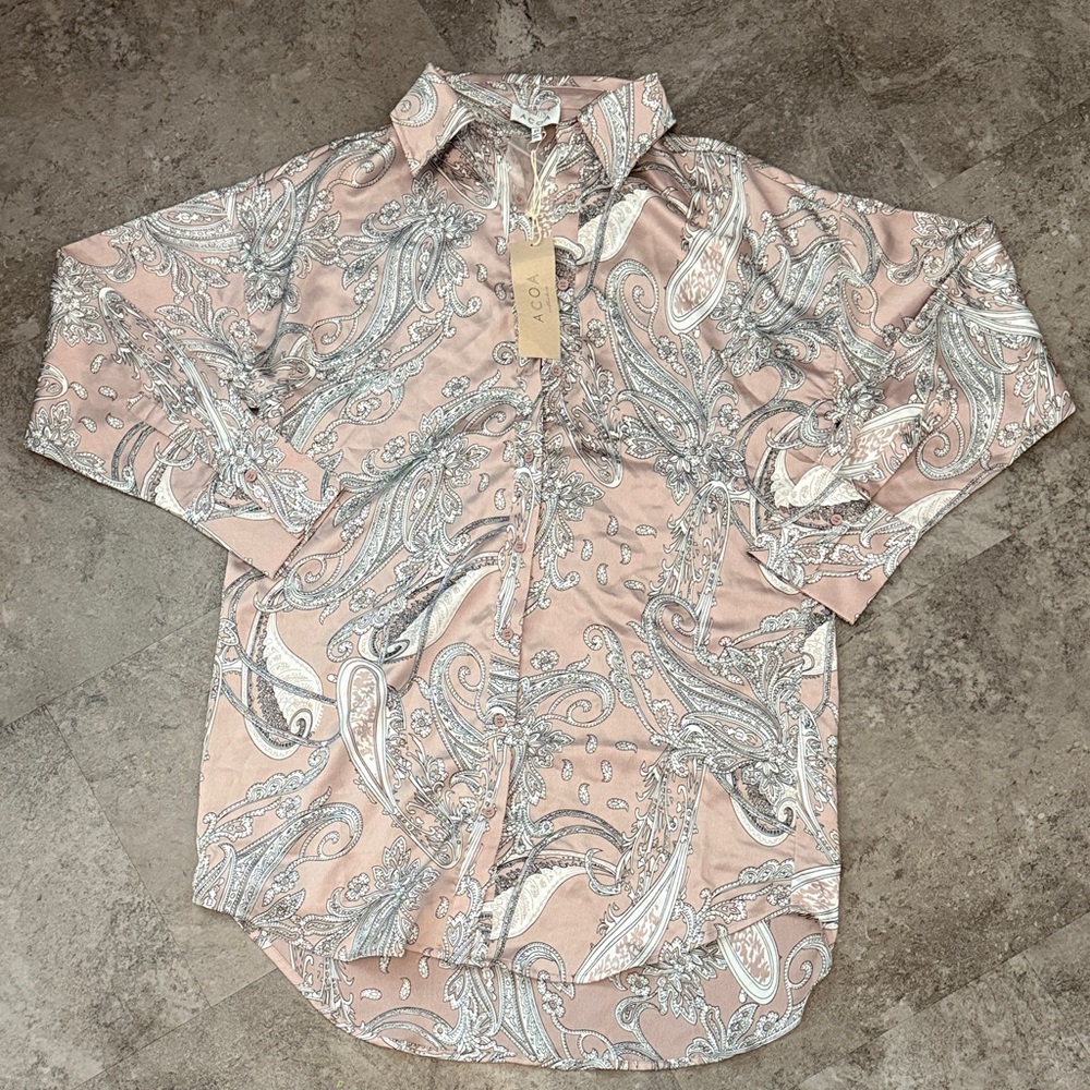 Acoa Pink Paisley Button Down Shirt